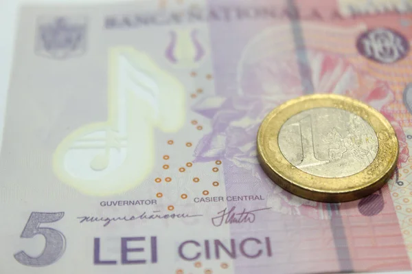 Lei Romen Para Birimi Banknotuna Bir Euro Luk Yakın Plan — Stok fotoğraf