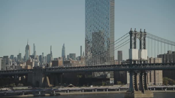 Manhattan Bridge Skyline Building Rascacielos Manhattan Nueva York Estados Unidos — Vídeos de Stock