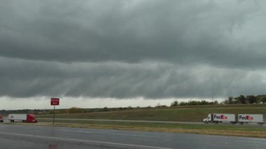 Teksas Otoyolu 'nda Fırtına Fırtınası Bulutları - 4 Kasım 2022