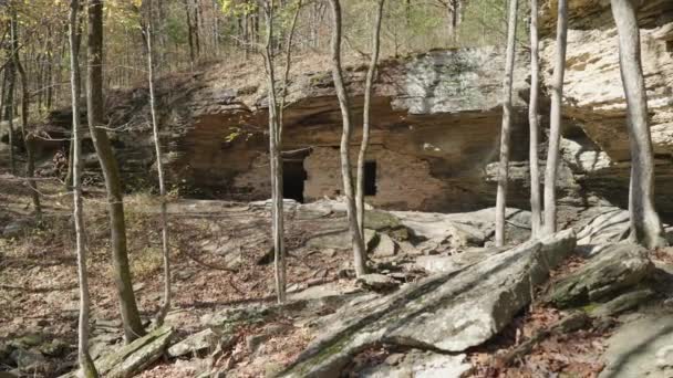 Moonshiners Cave Waterfall Devils Den State Park Arkansas Usa — Stock video