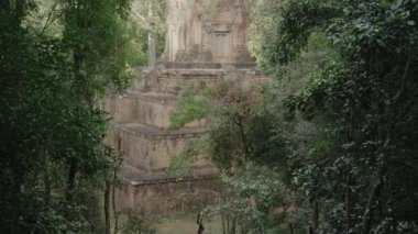Prasat Baksei Chamkrong Temple - Ancient Hindu Pyramid in The Jungle of Angkor