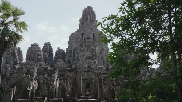 Bayon Decorated Khmer Empire Temple Buddhism Angkor Siem Reap Cambodia — Vídeo de Stock