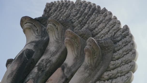 Naga Serpent Seven Heads Snake God Sculpture Angkot Wat Siem — Stockvideo