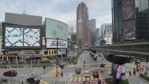 Kuala Lumpur Malezya Bukit Bintang Geçidi Pedestrian Scramble Dijital Led — Stok video