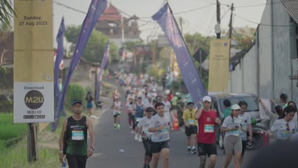 Bali Indonésie Août 2023 Des Milliers Coureurs Participent Course Marathon — Video