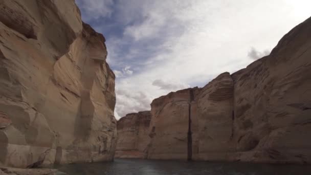Lake Powell Antelope Canyon Scenic Boat Tour Door Waterwegen Smalle — Stockvideo