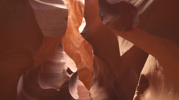 Antelope Canyon Als Hintergrund Beeindruckende Felsformationen Page Arizona Schaffen Labyrinth — Stockvideo