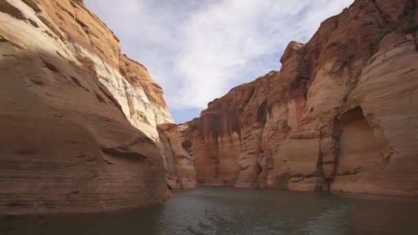 Озеро Пауелл Каньйон Сценарій Човен Тур Через Водні Шляхи Вузька — стокове відео