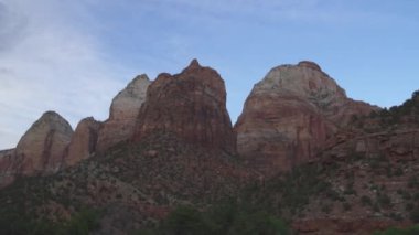 Utah 'ın güneybatısındaki Zion Ulusal Parkı Patrikler Mahkemesi.