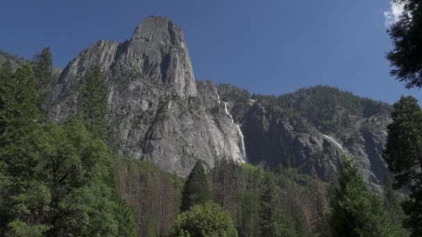 Sentinel Falls Long Series Cascades Yosemite Valley Sentinel Rock — стоковое видео