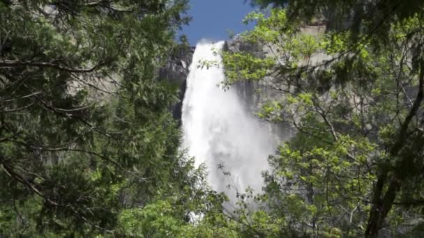 Водоспад Вернал Річці Мерсед Трохи Нижче Течією Від Водоспаду Невада — стокове відео