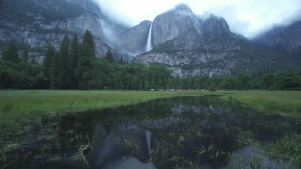 Cook Meadow Loop Výhledem Yosemite Falls Half Dome Sentinel Rock — Stock video