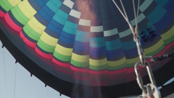 Balon Aer Cald Care Zboară Deasupra Piramidelor Din San Juan — Videoclip de stoc