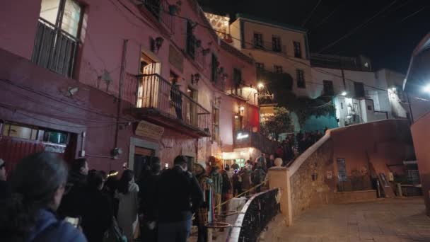 Παραδοσιακή Μεξικάνικη Μπάντα Performing Mariachi Μπροστά Από Callejoneadas Βίντεο Κλιπ