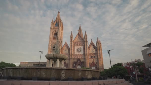 Kościół Katolicki Templo Expiatorio Del Santsimo Sacramento Neogotycka Architektura Guadalajara — Wideo stockowe
