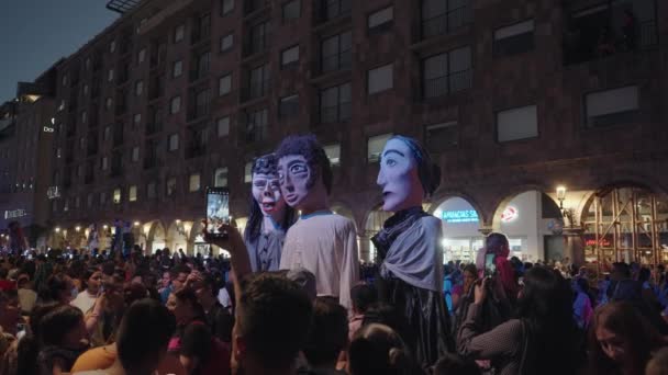 Guadalajara Meksyk Listopada 2023 Pequea Little Amal Walk Giant Puppet — Wideo stockowe
