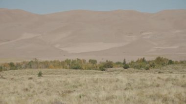 Great Sand Dunes Ulusal Parkı, Colorado 'nun güneyinde yer alır. Büyük kum tepeleriyle bilinir.