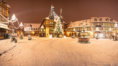 Noel Pazarı Wernigerode Belediye binasında 