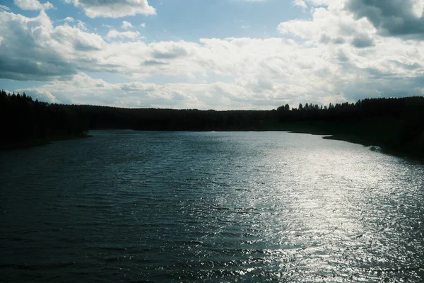美しい川の風景 自然の背景 — ストック写真