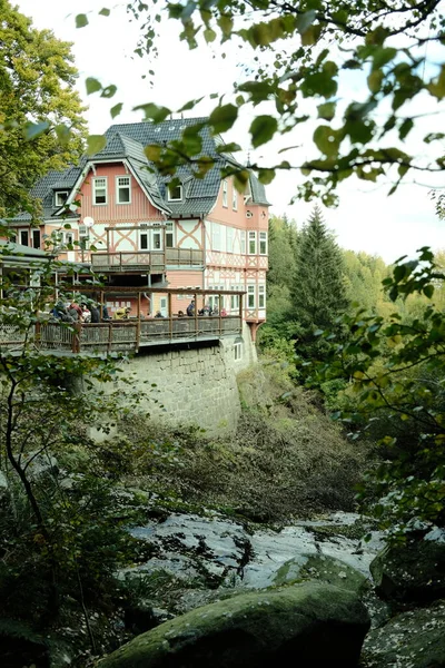 Schöne Aussicht Auf Haus Wald Entspannung Reisekonzept — Stockfoto