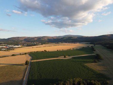 Kırsal manzaranın güzel hava manzarası 