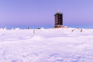 Dağdaki Alman meteoroloji istasyonu Harz dağlarında kırıldı.