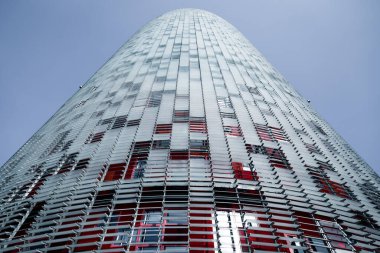 Yüksek binanın alt manzarası