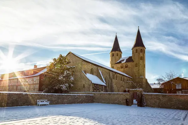 冬の美しい歴史的な城 — ストック写真