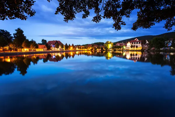 Eski şehrin gece manzarası.