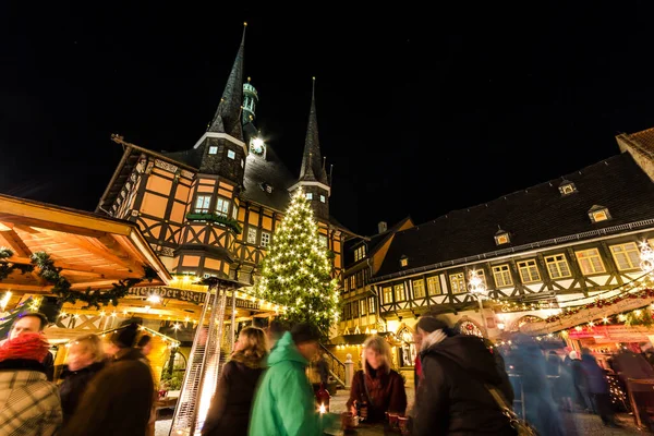 Wernigerode, Almanya 'da insanlar Noel Fuarı