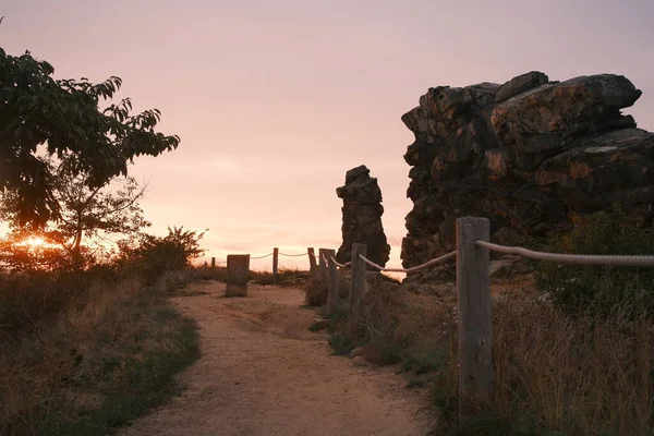 Harz Dağları 'ndaki taş yığınının muhteşem manzarası.                