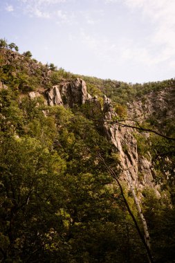 Harz dağlarındaki Bode Kanyonu 'nun güzel manzarası         