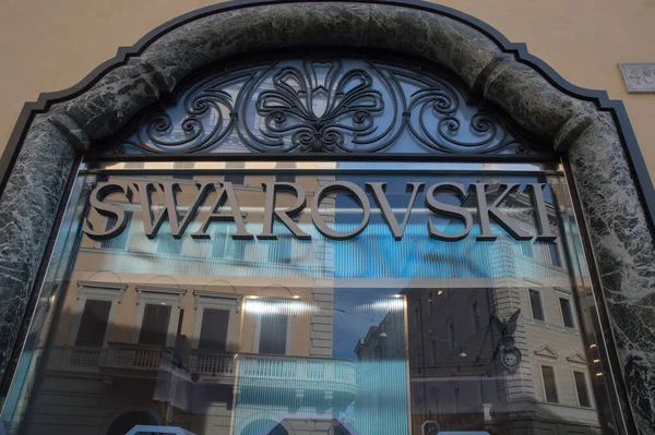이탈리아 January 2023 Swarovski Jewelry Store Rome Italy — 스톡 사진
