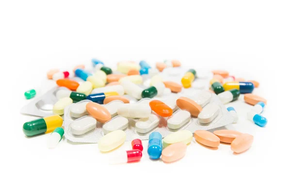 Pillole Farmaceutiche Assortite Capsule Colorate Isolate Uno Sfondo Bianco — Foto Stock