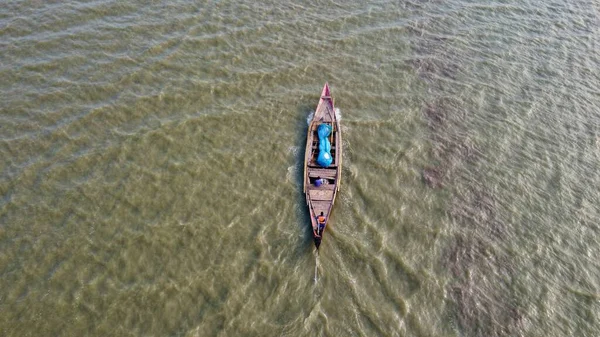 Arial Drone Άποψη Των Ξύλινων Αλιευτικών Σκαφών Στη Λίμνη Chilika — Φωτογραφία Αρχείου