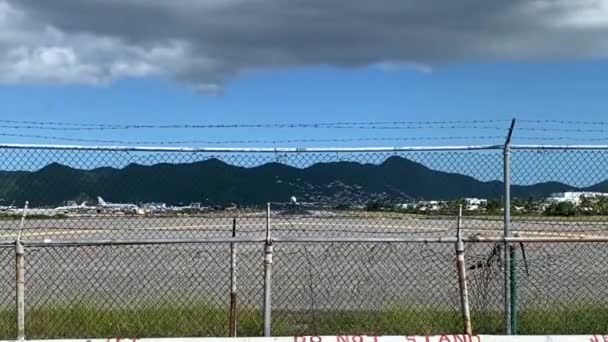 Maho Plajı Sint Maarten 2023 Prenses Juliana Uluslararası Havalimanı Nın — Stok video