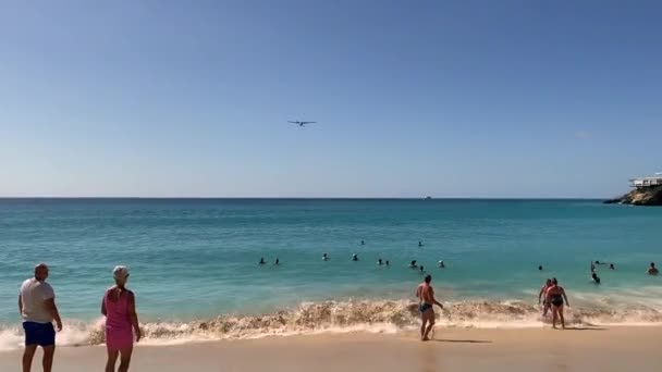 Maho Beach Sint Maarten Beach Princess Juliana International Airport Populär — Stockvideo