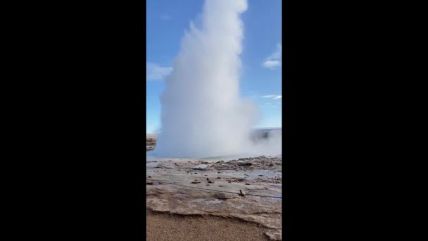 Strokkur Geyser Southwestern Iceland Erupting Fountain Type Geyser Haukadalur Valley — Stock Video