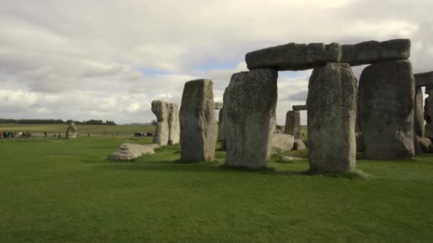 Stonehenge Monumento Prehistórico Llanura Salisbury Wiltshire Inglaterra Reino Unido Sartén — Vídeo de stock