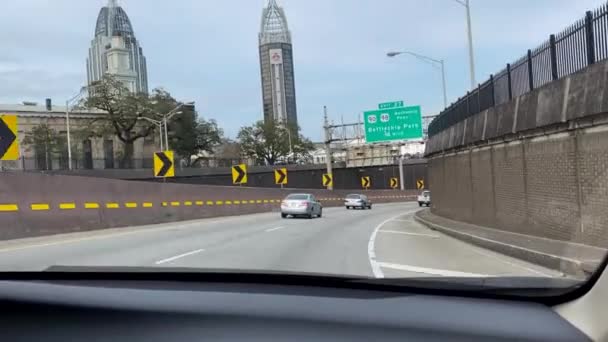 George Wallace Tunnel Przenosi Międzystanową Przez Mobile Centrum Miasta Idąc — Wideo stockowe