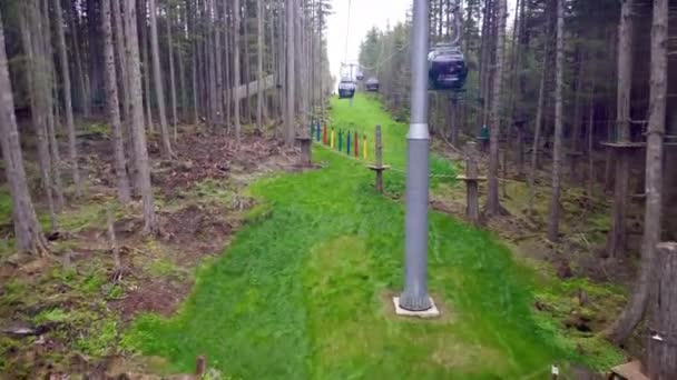 Icy Strait Point Aljaška Transporter Gondola Projíždí Dobrodružný Park Lanové — Stock video