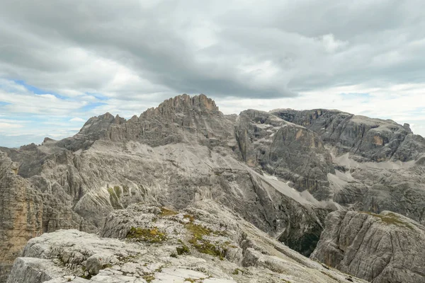Nekonečný Pohled Vysoké Pusté Vrcholky Hor Italských Dolomitách Spodní Části — Stock fotografie