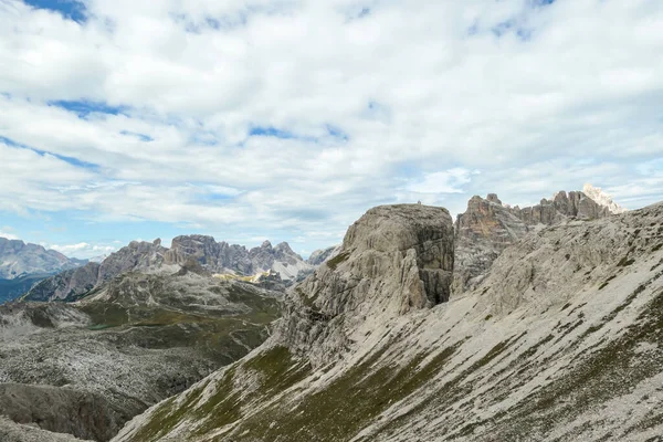 Panoramatický Výhled Údolí Italských Dolomitách Před Nimi Masivní Hora Velmi — Stock fotografie