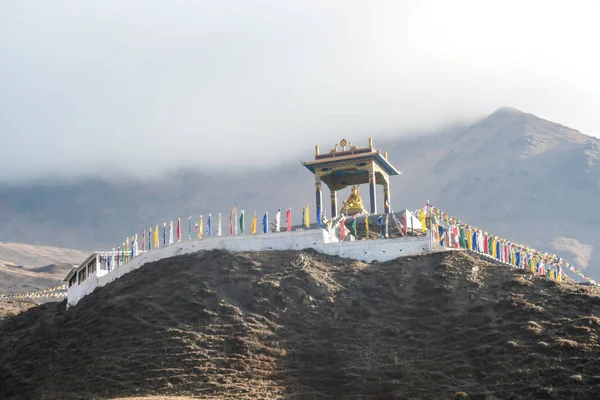 Buddhist Temple Located Steep Slope Muktinath Annapurna Circuit Trek Nepal — 图库照片
