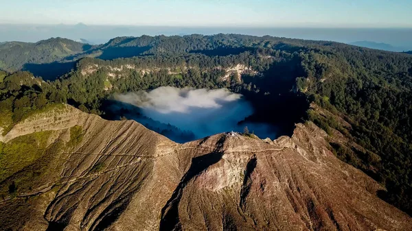 Drönarbild Vulkanen Kelimutus Kratersjö Flores Indonesien Sjön Täckt Med Moln — Stockfoto