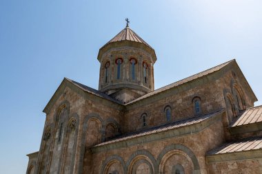 Svetitskhoveli, Gürcistan 'ın Mtskheta dağlarında tarihi bir ortodoks kasabasıdır. Katedral kulesi, Kafkasya, turizm ve Gürcistan 'ın başlıca turizm merkezidir. Katedral kulesi.
