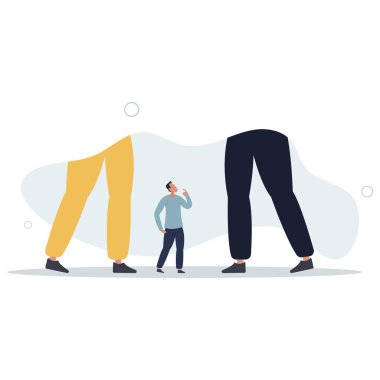 Mücadele eden iş adamı, aynı sektördeki veya sektördeki büyük şirket rakiplerine bakar.