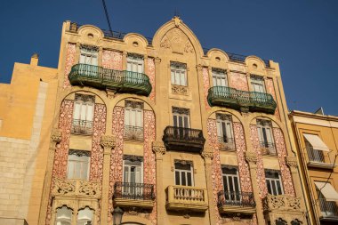 Valencia, İspanya 'daki Casa Punto de Gancho 1906' ya bakın.