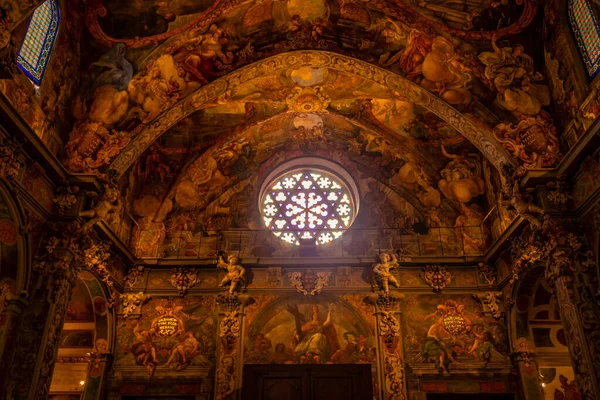 バレンシアのサン ニコルズ教会のフレスコ画 2022年6月スペイン バレンシア — ストック写真