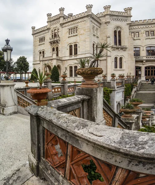 Utsikt Över Slottet Miramare Trieste Friuli Venezia Giulia Italien — Stockfoto
